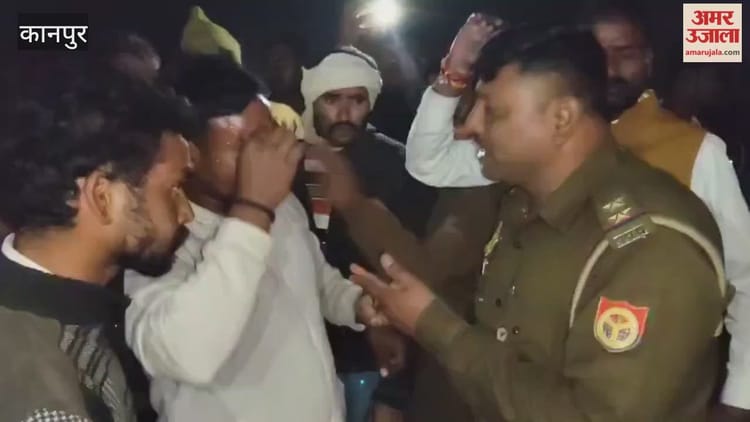 कानपुर देहात:सड़क हादसे में बाइक सवार दो की मौत, गुस्साए परिजनों ने किया हंगामा - Kanpur Dehat: Two Killed In Road Accident, Angry Relatives Create A Ruckus - Amar Ujala Hindi News Live