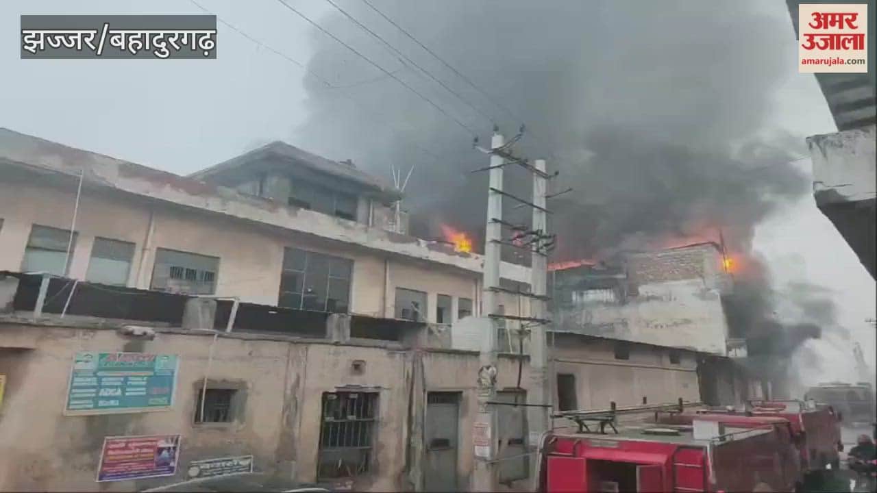 fire broke out at a footwear factory in Bahadurgarh; three fire engines are at the scene trying to extinguish the flames.