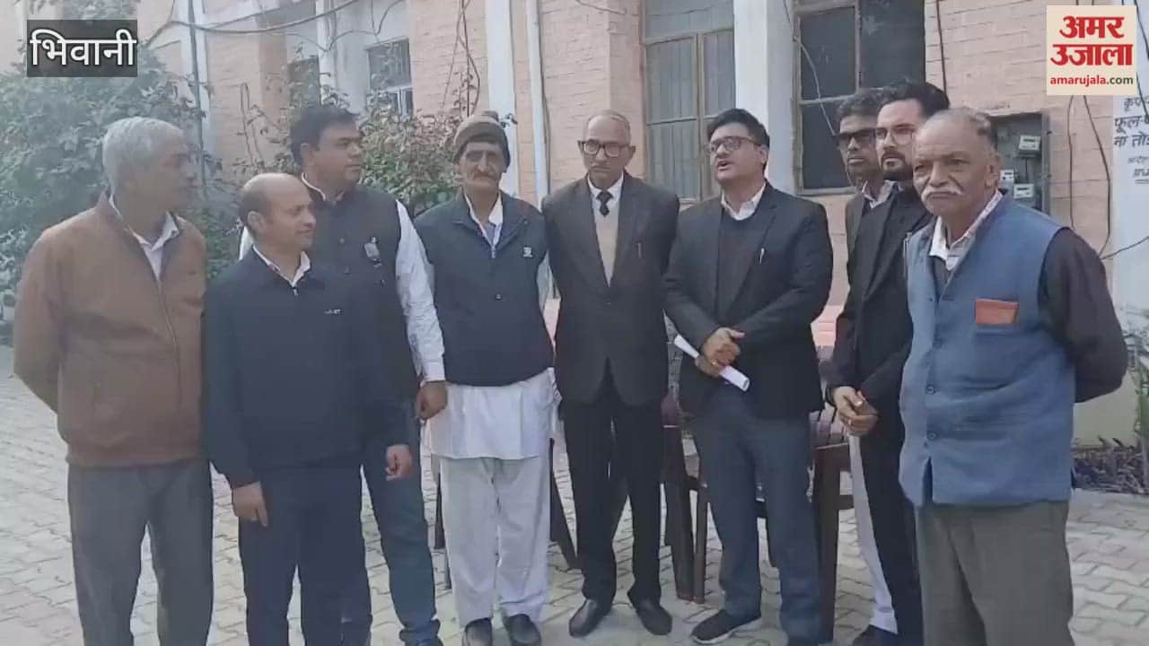 Ghagare Wali Chhori song controversy: Demand for filing FIR against the artists, memorandum submitted to Bhiwani SDM