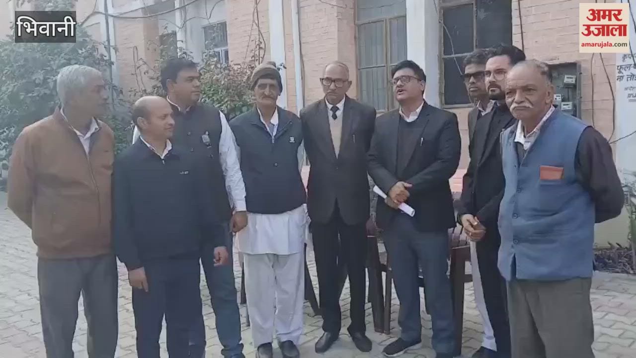 Ghagare Wali Chhori song controversy: Demand for filing FIR against the artists, memorandum submitted to Bhiwani SDM