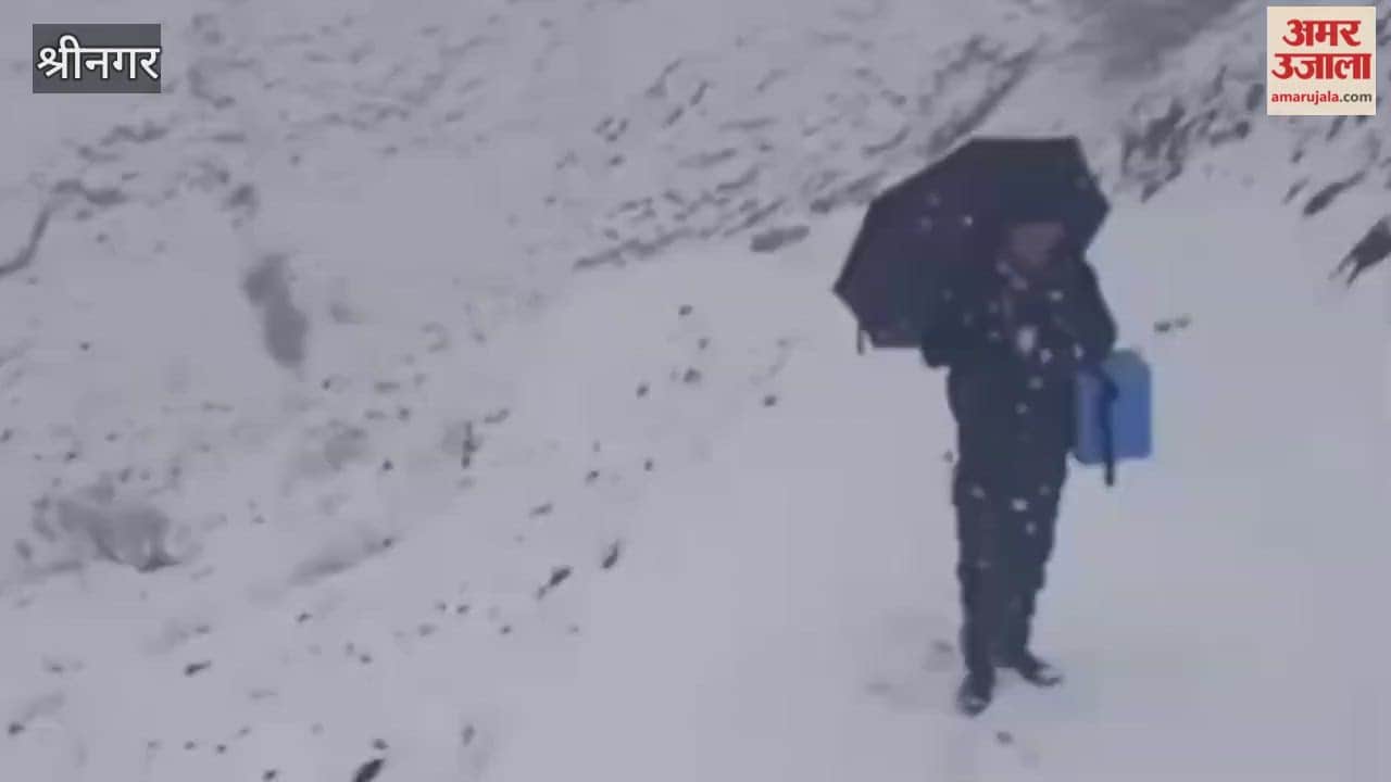 Health Workers Brave Snow to Take Polio Drive to Kashmir’s Last Mile