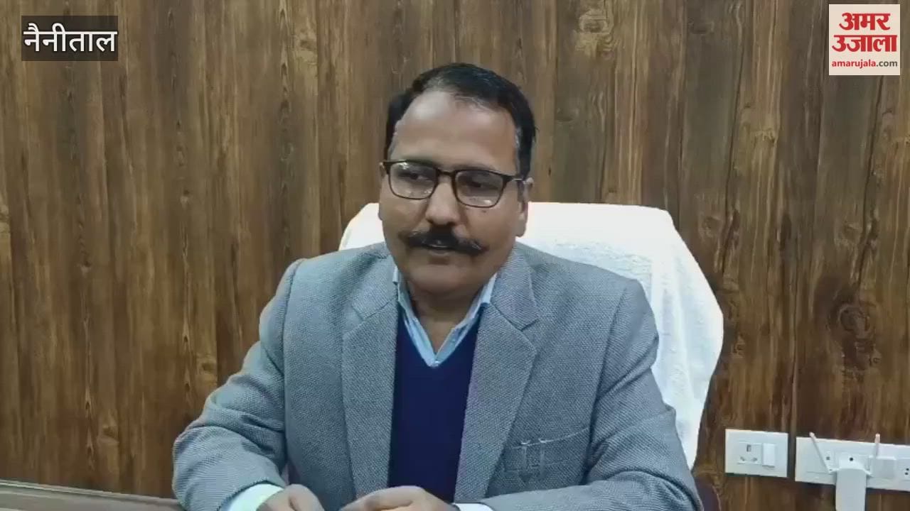 DM Lalit Mohan Raiyal's surprise inspection in Haldwani Tehsil