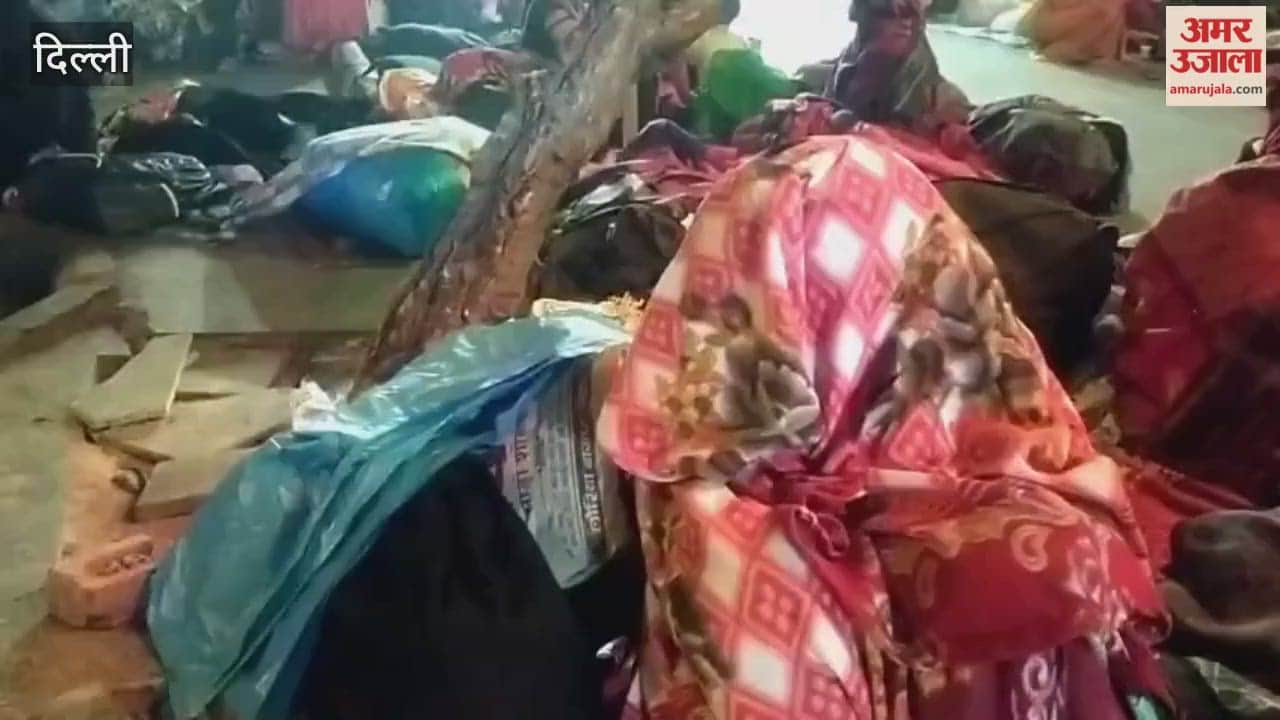 Patients and their attendants are spending the night under the open sky outside the AIIMS metro station