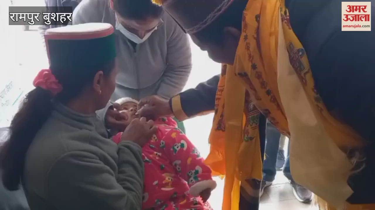 Kinnaur Minister Jagat Singh Negi administered polio drops to children in Reckong Peo