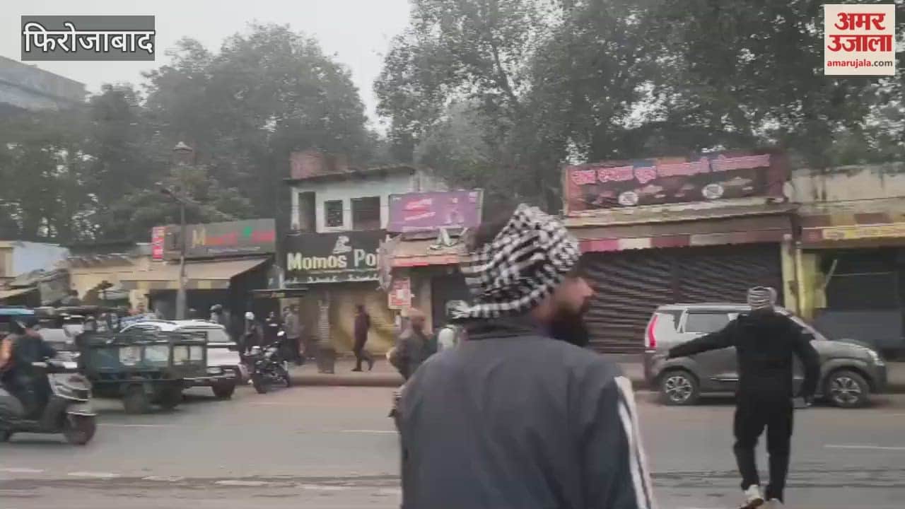 An out-of-control tractor ran over three two-wheelers causing chaos