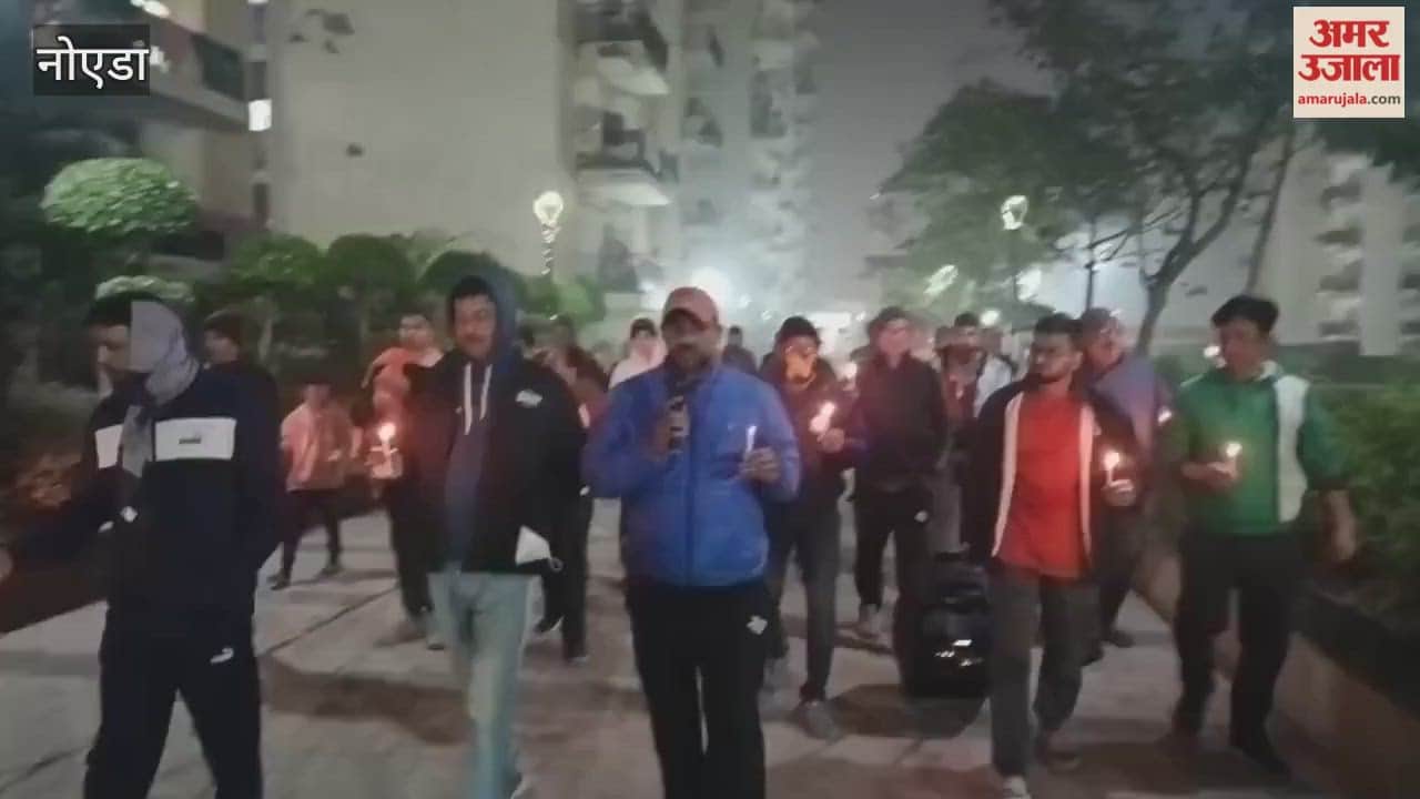 Candle march taken out to protest against atrocities on Hindus in Bangladesh