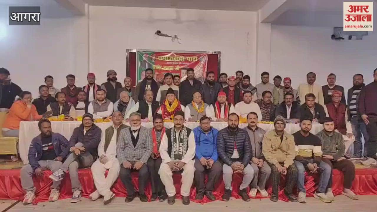 newly appointed city president and district president of Samajwadi Party were welcomed