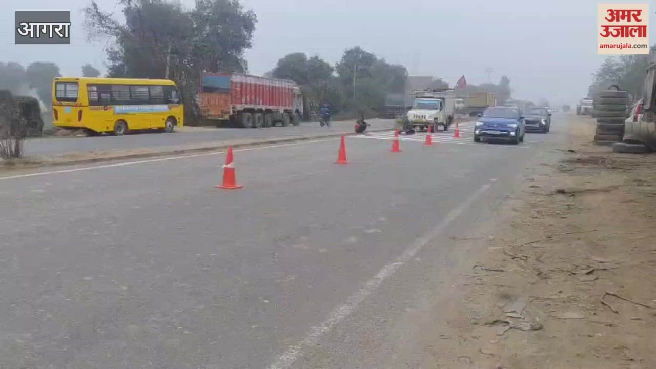 white stripe has been painted on Gwalior highway
