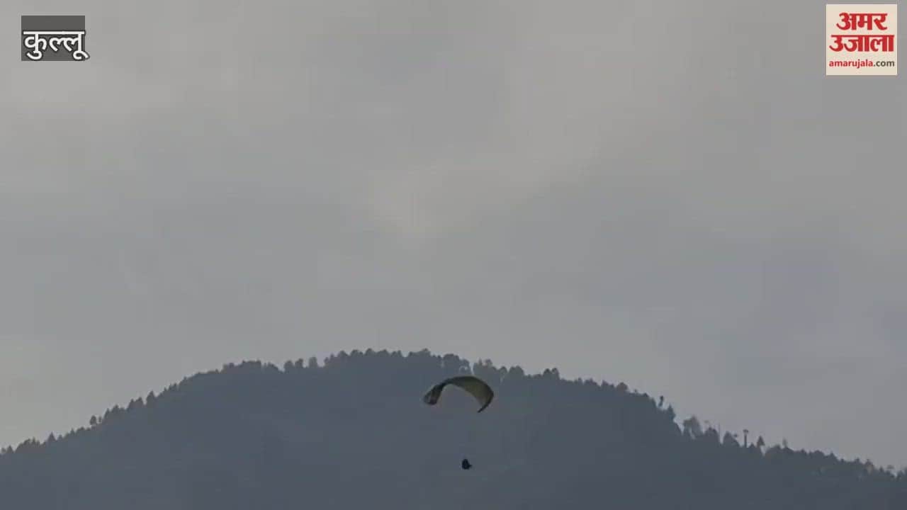 Kullu Tourists enjoying adventure activities