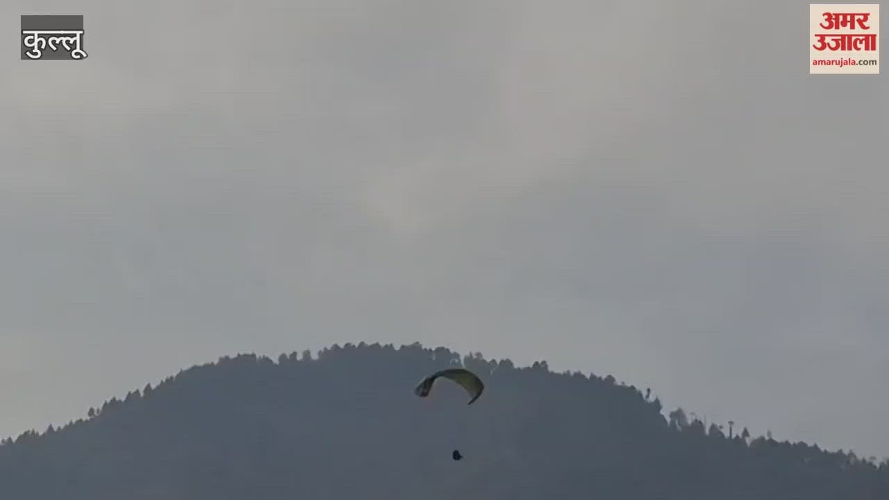 Kullu Tourists enjoying adventure activities