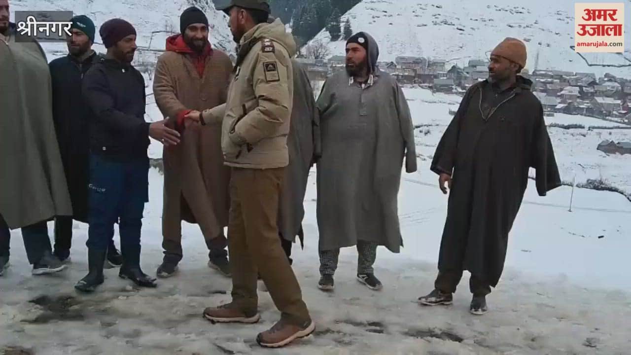 Swift Action by SHO Gurez Restores Road Access, Saves Critical Time During Medical Emergency