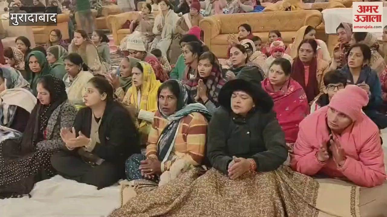 श्रीमद्भागवत कथा में उमड़ा श्रद्धालुओं का सैलाब