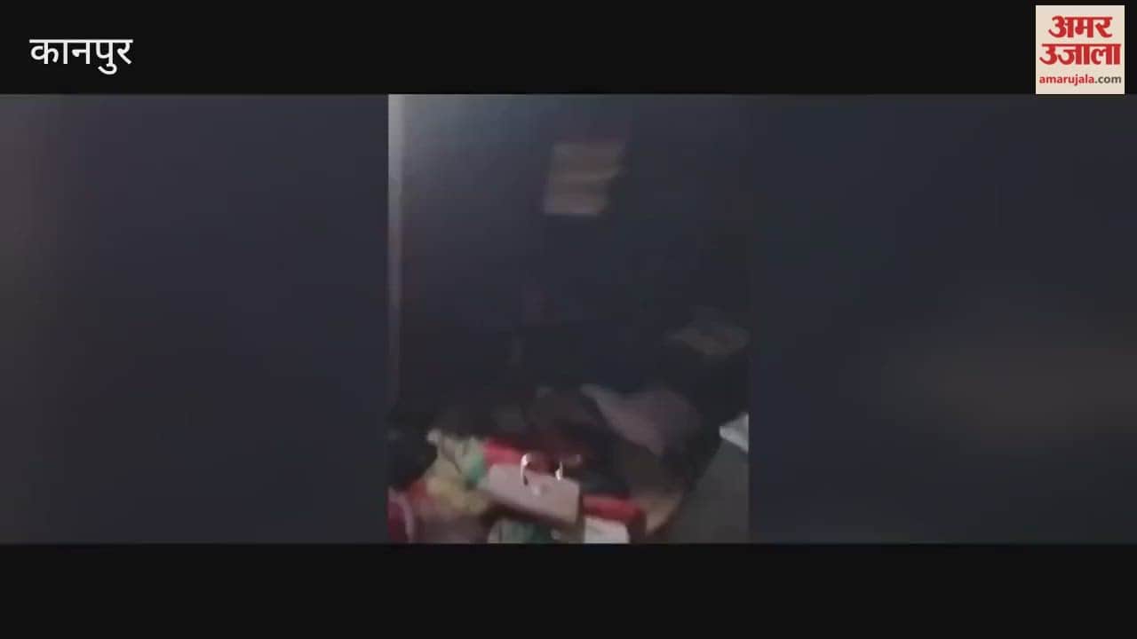 Thieves raid village head's house, make off with jewelry and cash worth lakhs