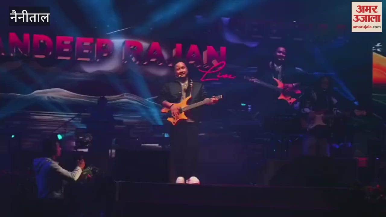 Pawandeep Rajan and B Praak music shines at Nainital Winter Carnival