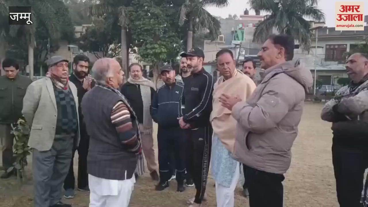 Reasi MLA Kuldeep Raj Dubey met with local residents and discussed development issues.