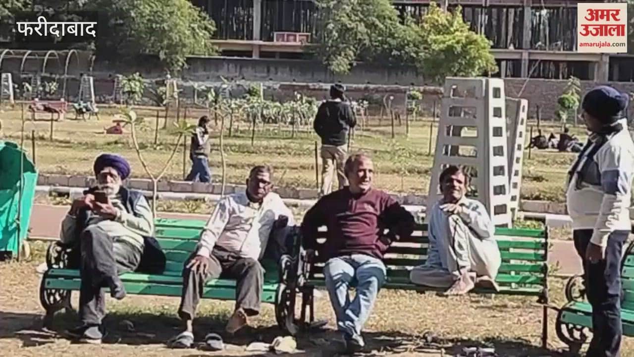 People were seen enjoying the sunshine at Rose Garden in NIT, Faridabad