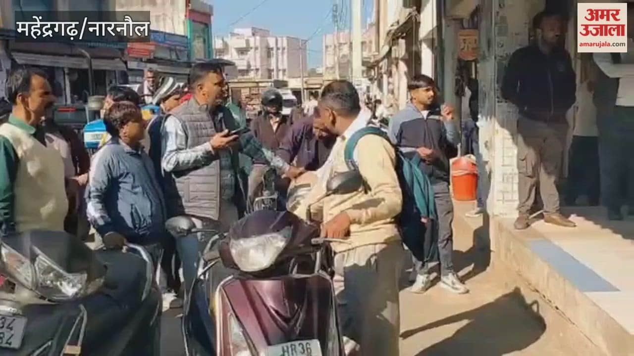 Municipal employees in Mahendragarh removed encroachments and issued warnings to shopkeepers