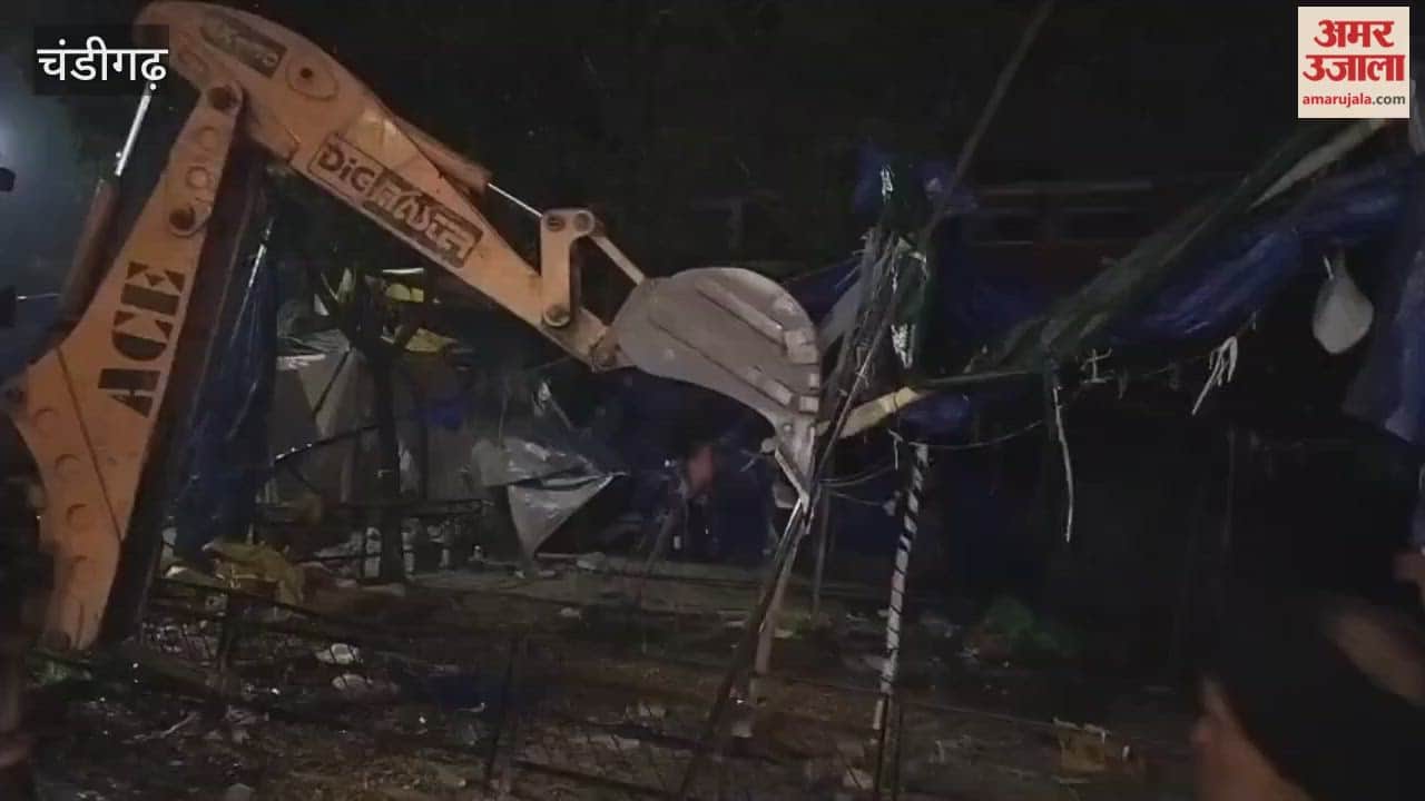 bulldozer was used in Chandigarh's Shastri Market at midnight