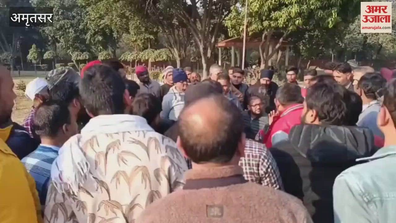 Meat traders protest in Amritsar