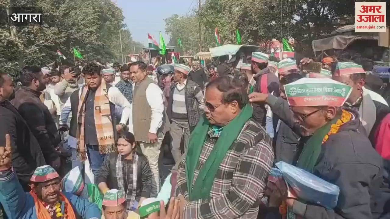 Farmers’ tractor march halted by police barricading protest erupts on Barhan Road