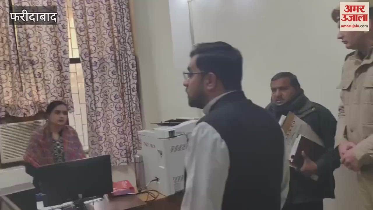 Deputy Commissioner Ayush Sinha conducted surprise inspection of Tehsil office in Faridabad