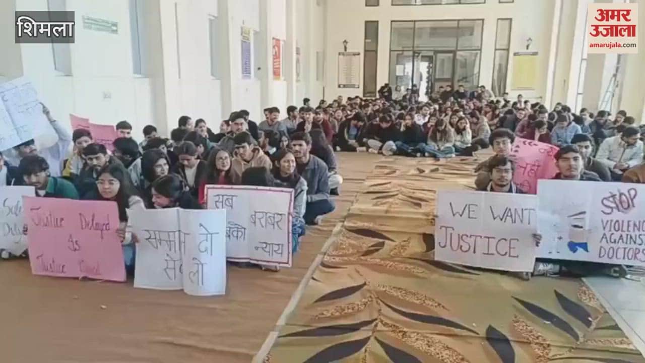 Shimla Protesting the dismissal of Dr Raghav Narula medical students and doctors gathered in the badminton hall