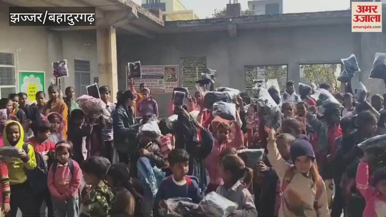 Nav Pankh Social Welfare Society distributed supplies to children In Jhajjar