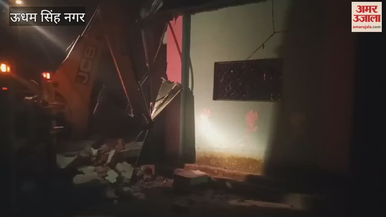 The tomb built in the herbal research center premises was demolished in gadarpur
