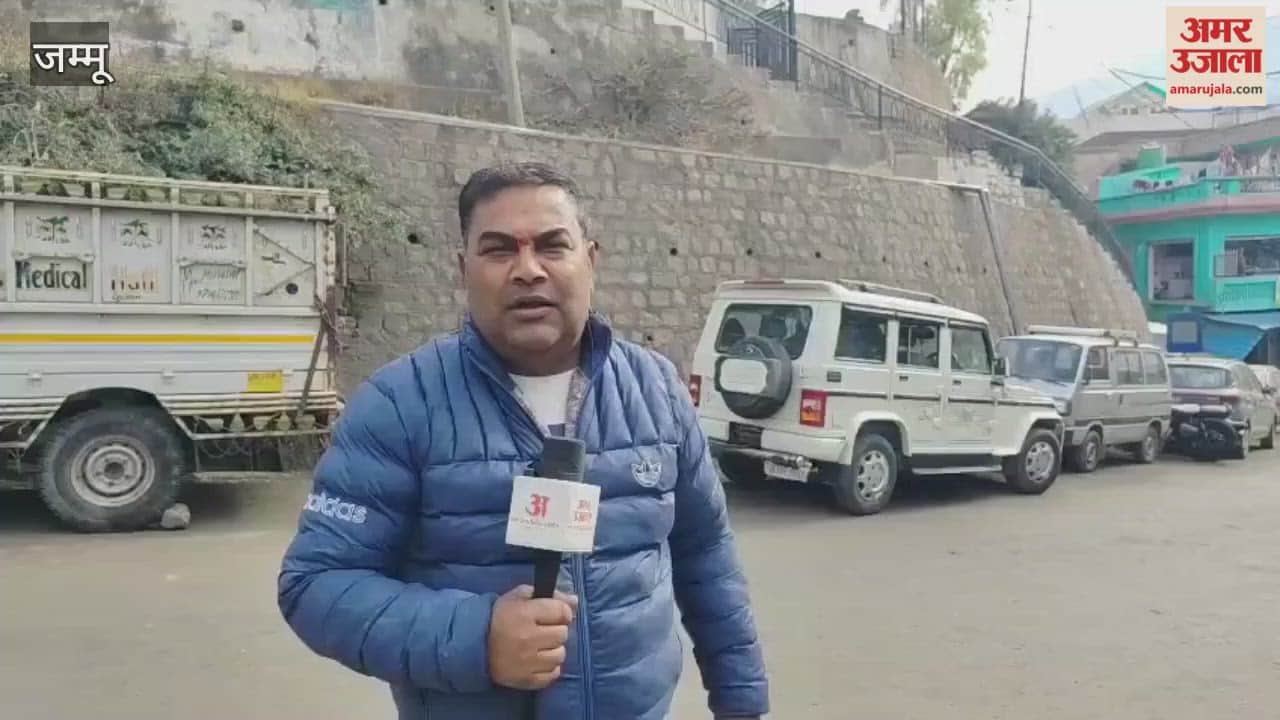 Young people are excited about the Patnitop Winter Carnival and are eagerly awaiting the last day of the year.