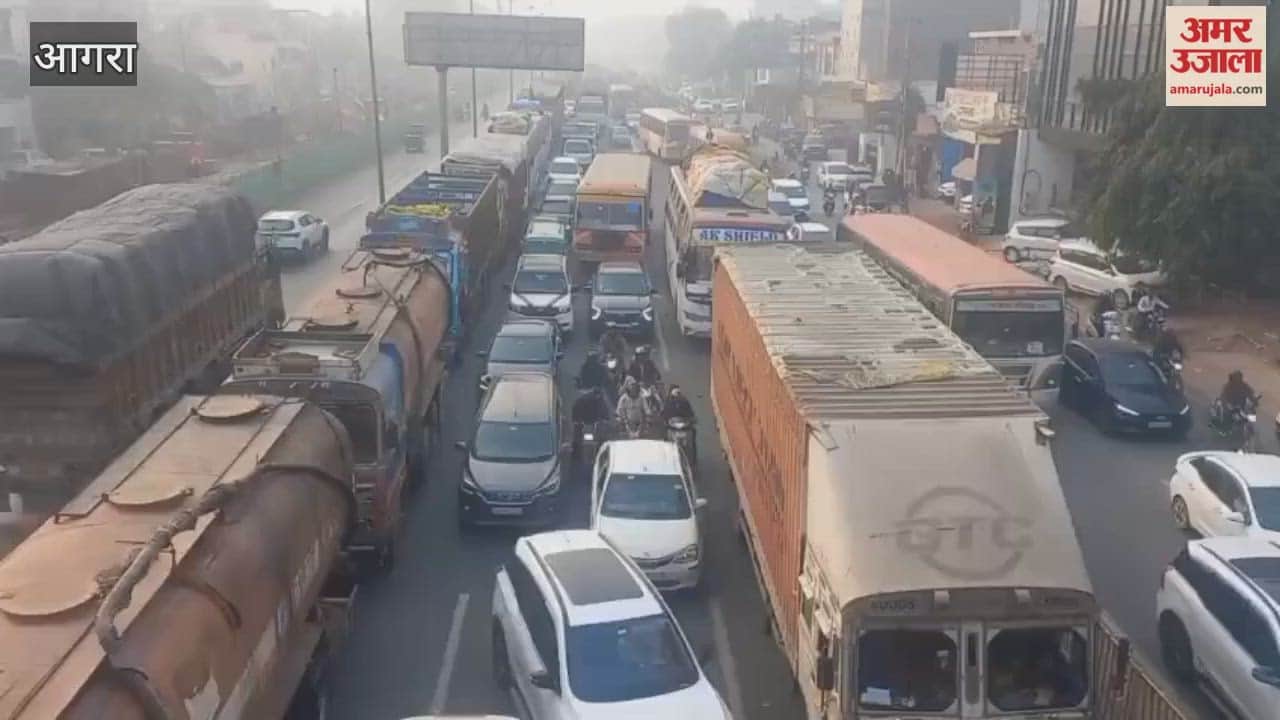 massive traffic jam on highway in Agra
