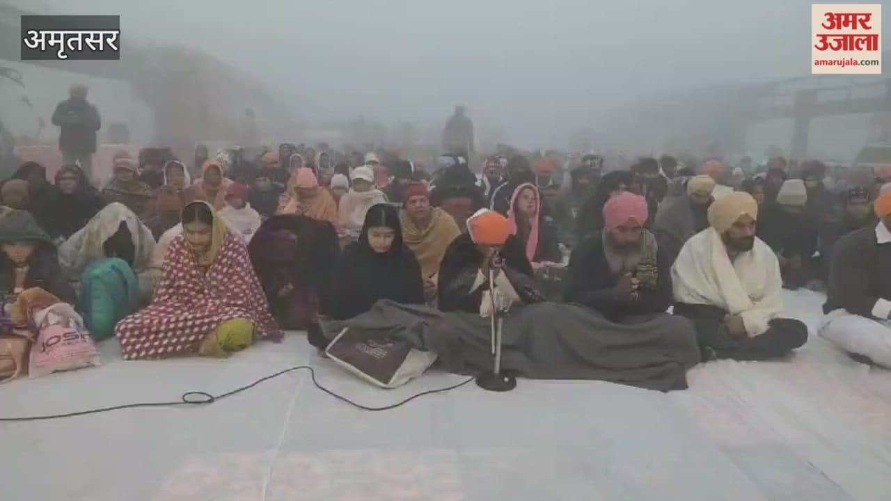 The last contingent departed from Ranjit Avenue Ground in Amritsar for Fatehgarh Sahib.