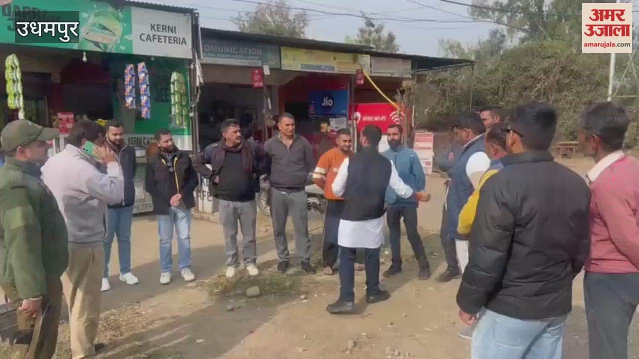 Pipeline broken during road construction, Congress leader meets project director