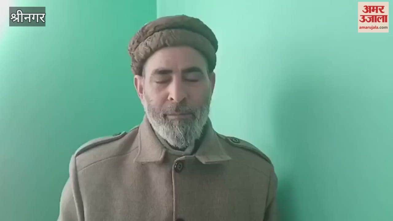 JKUM President Sheikh Ishfaq Reviews Development Works, ULB Poll Preparedness in Syedpora Hamchi