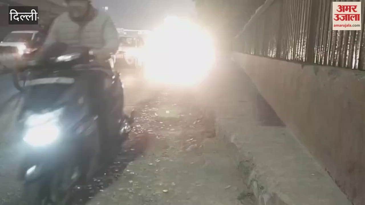 Digital boards are creating awareness about air pollution