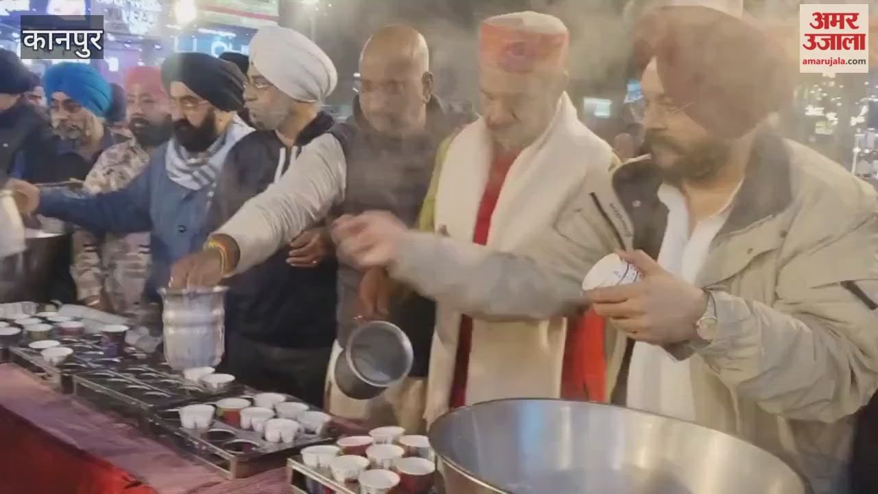 700 liters of milk and prasad distributed to passersby and devotees