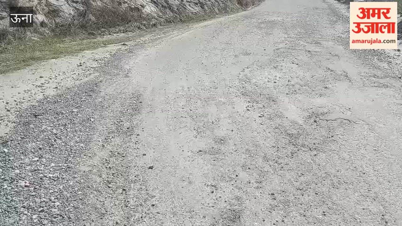 The dilapidated Jandoh-Sohari-Takoli road has increased the risk of accidents, villagers have demanded immediate repair