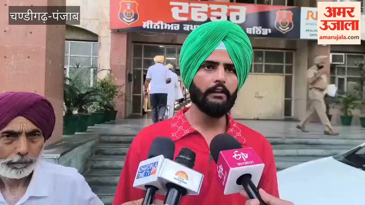 Army jawan reached SSP office Bathinda to get justice for his father