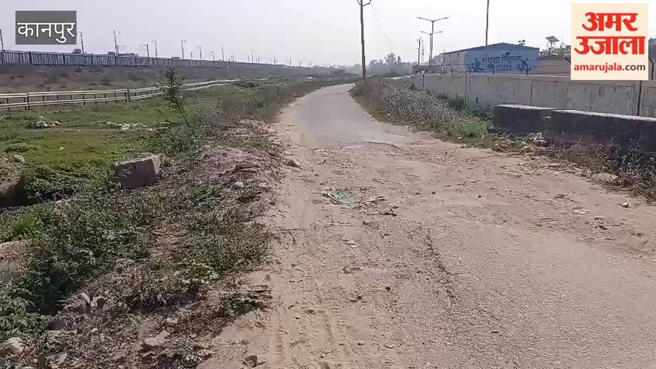 The Champapurwa-Netua road culvert is damaged, causing traffic problems