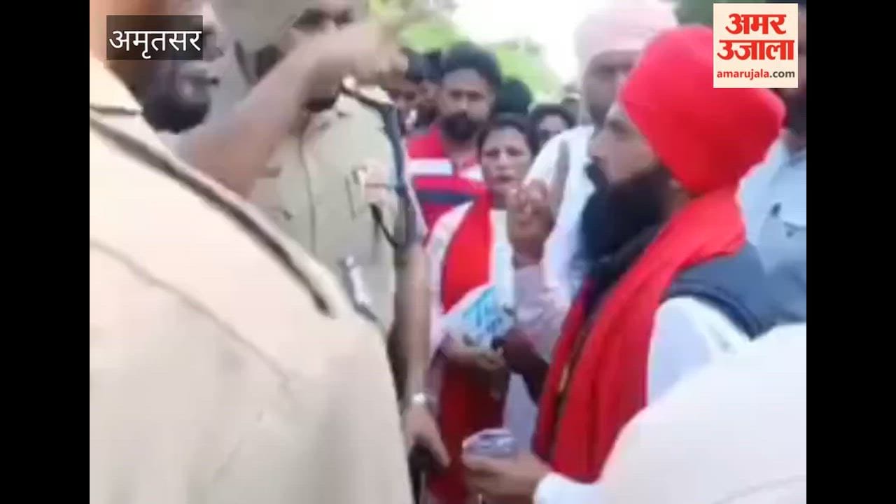 Protest over pending issues at Ajnala Police Station