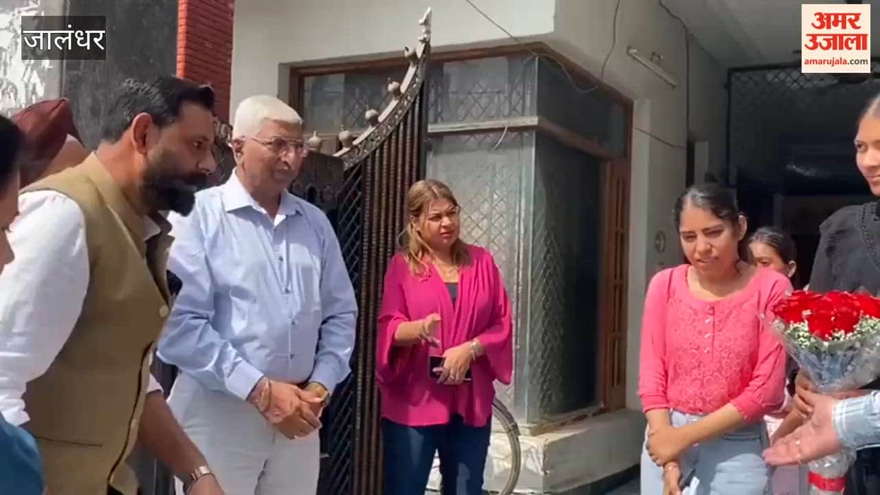 Ashu Sampla paid the fees for 10 female students at vocational training center