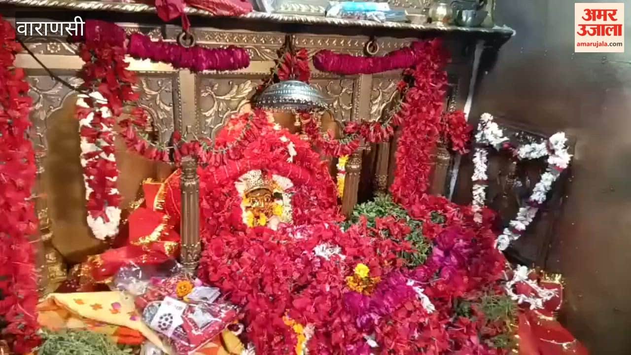 Basiaura Devotees gathered at Shitala Temple