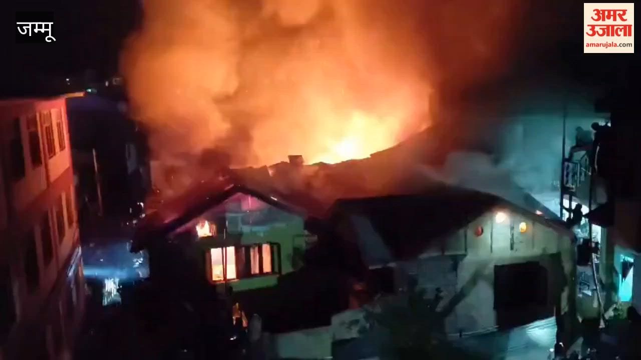 Massive fire breaks out in Kishtwar, relief and rescue operations begin