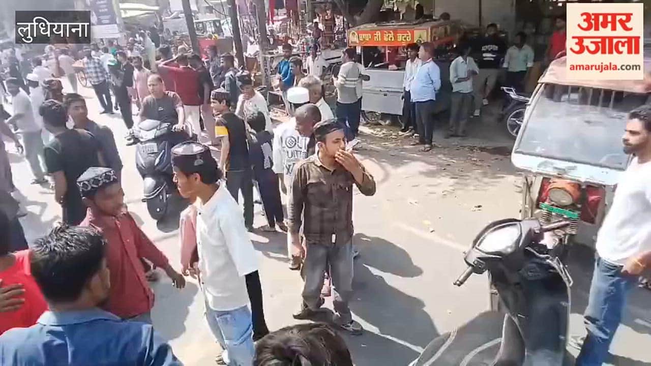 Family members stage protest after girl's death in Ludhiana