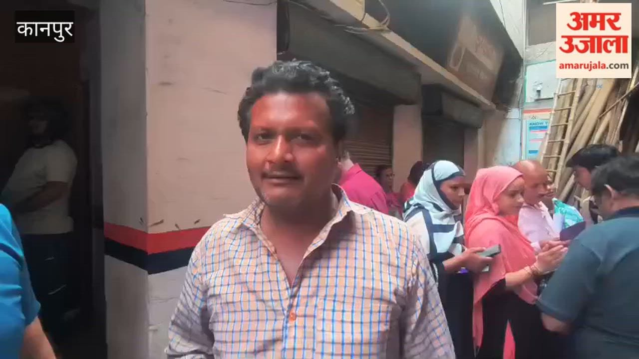 Despite waiting in line for hours, people are still unable to get gas cylinders