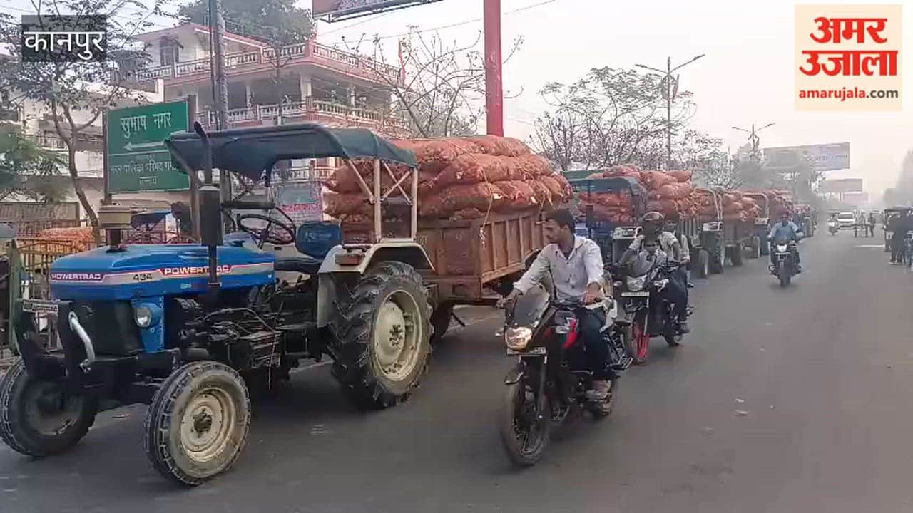 Traffic jams continued intermittently for five hours near the Subhash Nagar turn