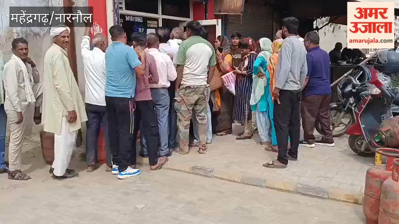 Lines of people outside gas agencies in Narnaul remained unbroken for a second consecutive day.