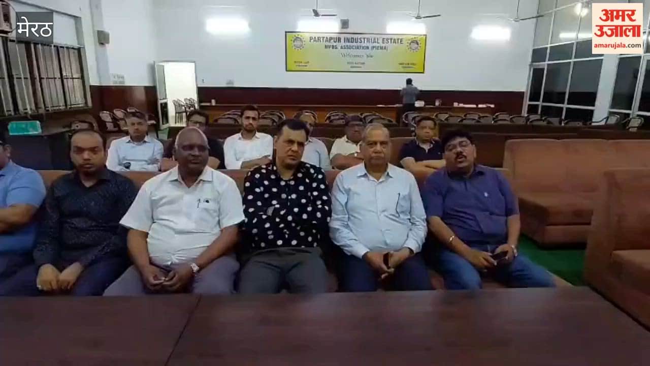 Business worth crores is being adversely affected due to the supply of commercial gas cylinders.