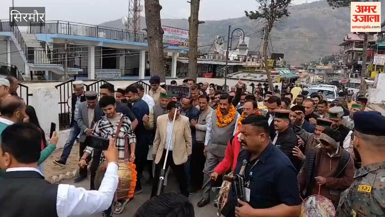 Sirmour Deputy Chief Minister Mukesh Agnihotri accorded a rousing welcome in Shillai