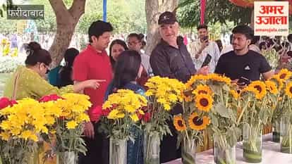 Flower exhibition organised in Faridabad Town Park