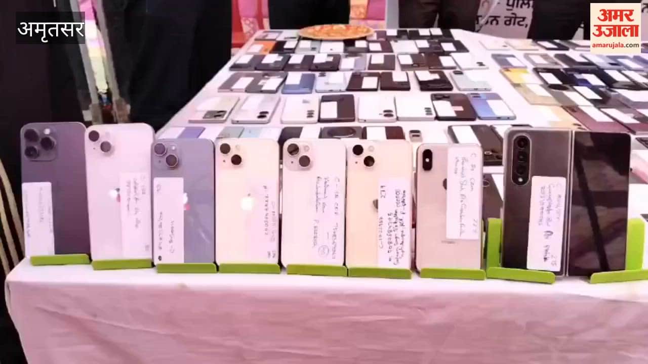 Major Success for Amritsar Rural Police: 300 Lost and Stolen Mobile Phones Returned to Their Owners